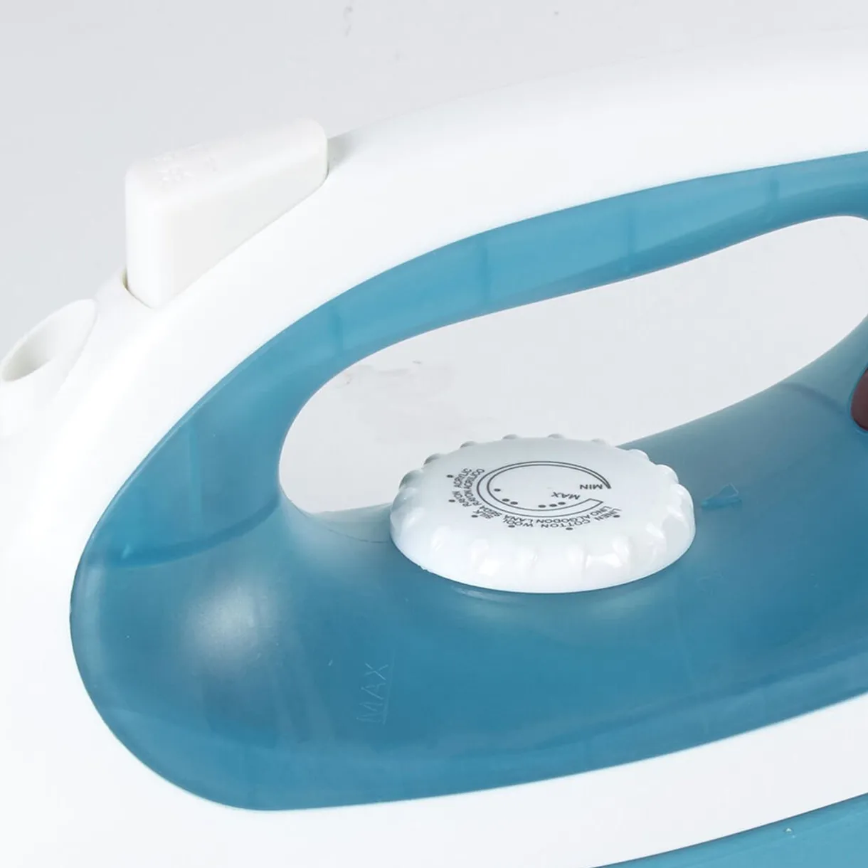 Entretien Du Linge|Gifi Fer à repasser vapeur continue Homday