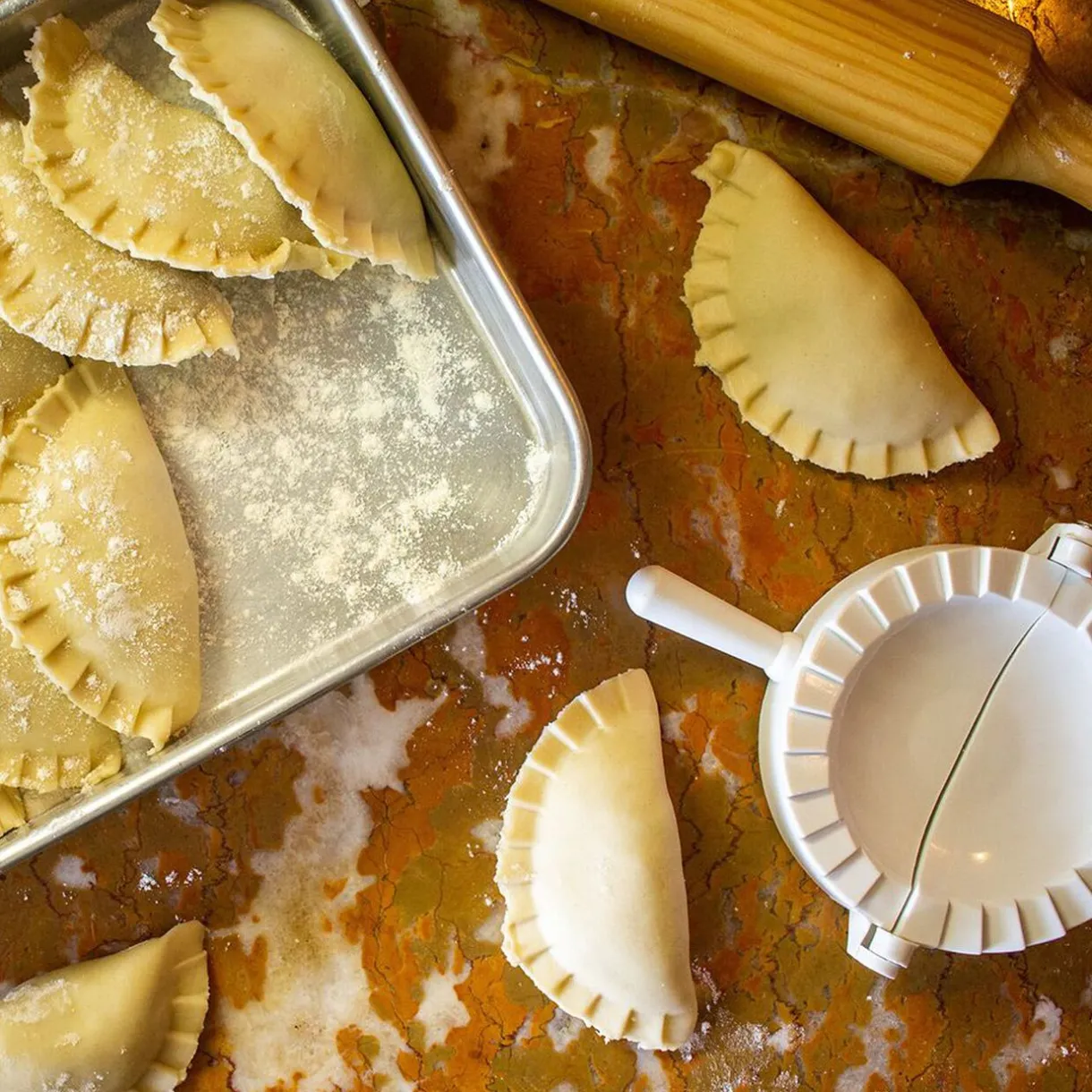 Moule à chaussons et raviolis x3^Gifi Discount