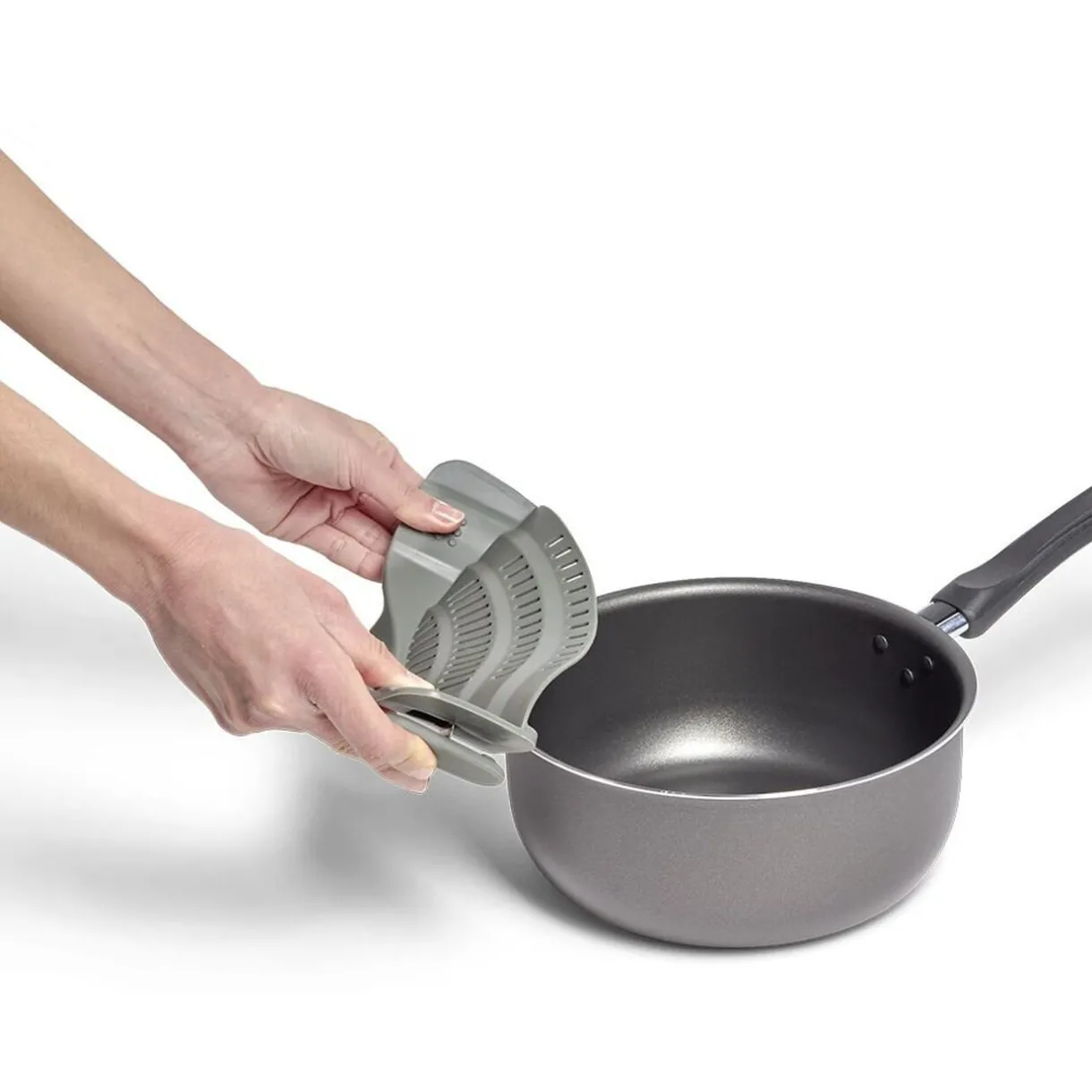 Passoire casserole à clips silicone gris^Gifi Discount