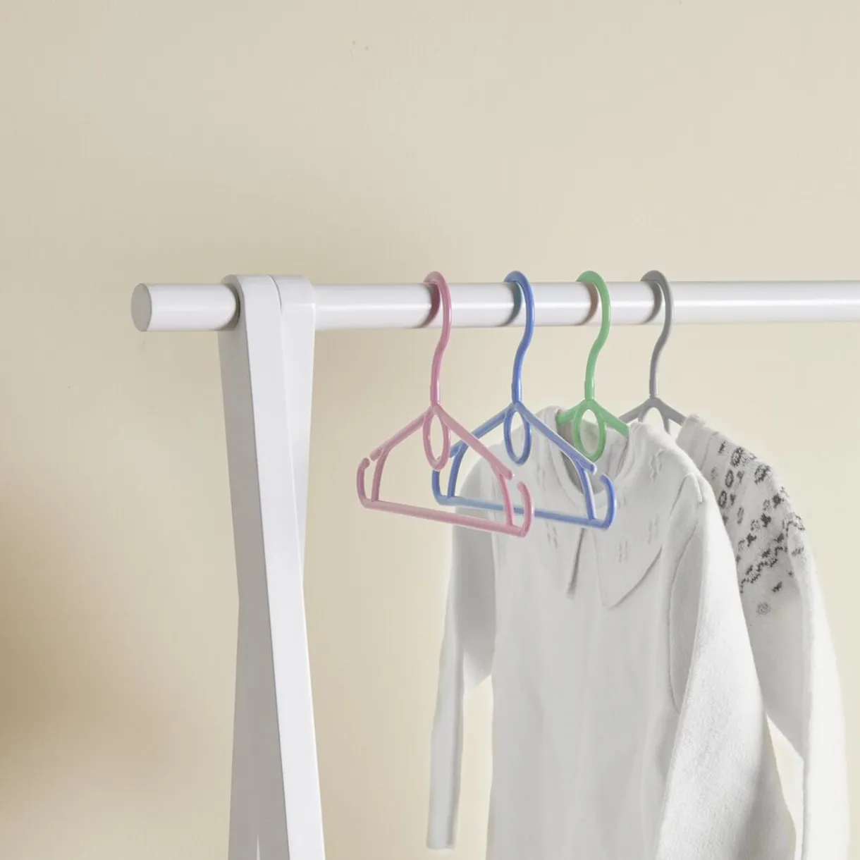 Rangement|Gifi Penderie enfant bois blanc et naturel 78xH126x38cm