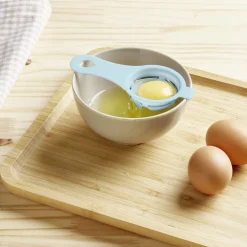 Séparateur blanc d'oeuf plastique bleu ou rose^Gifi