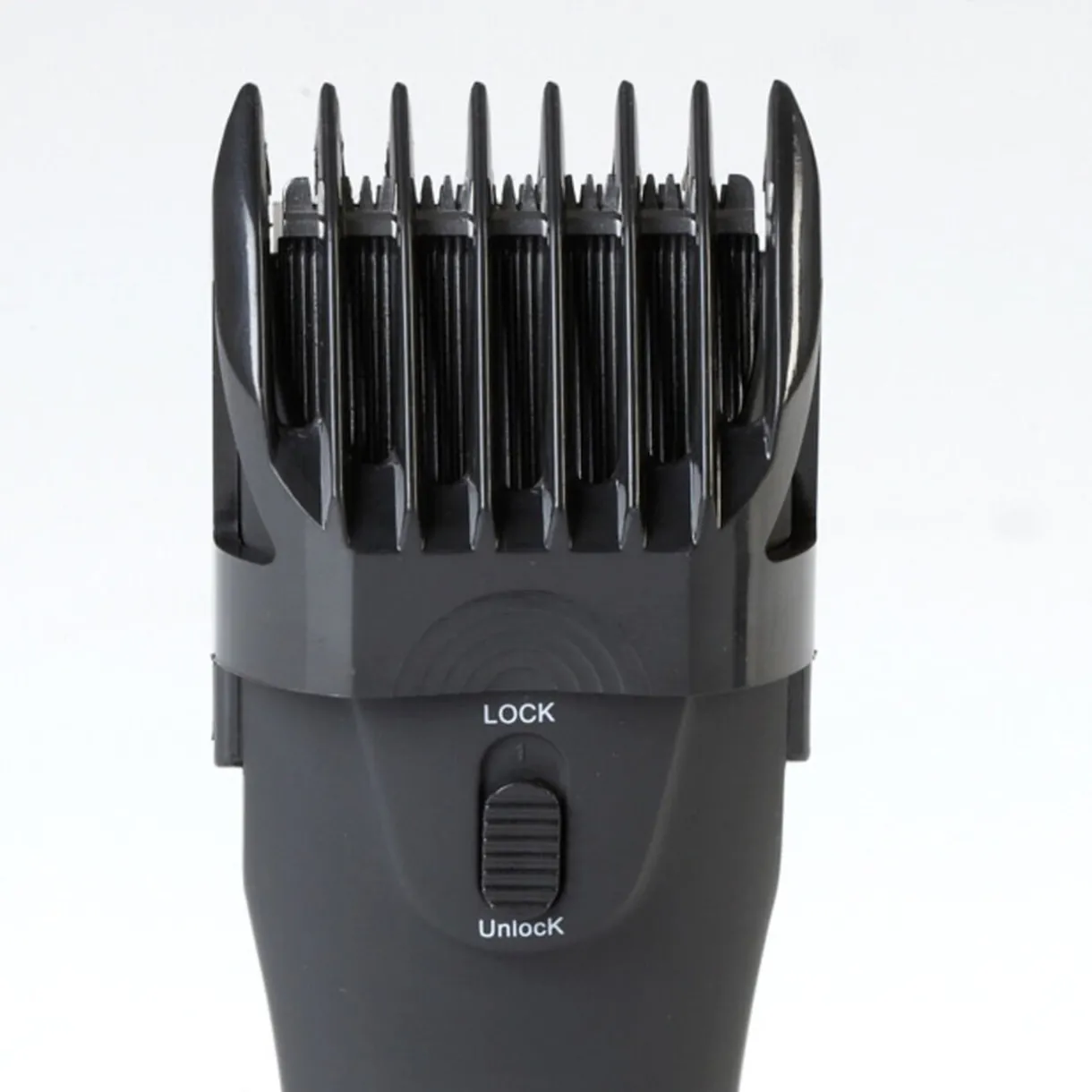 Outlet Gifi TONDEUSE A CHEVEUX